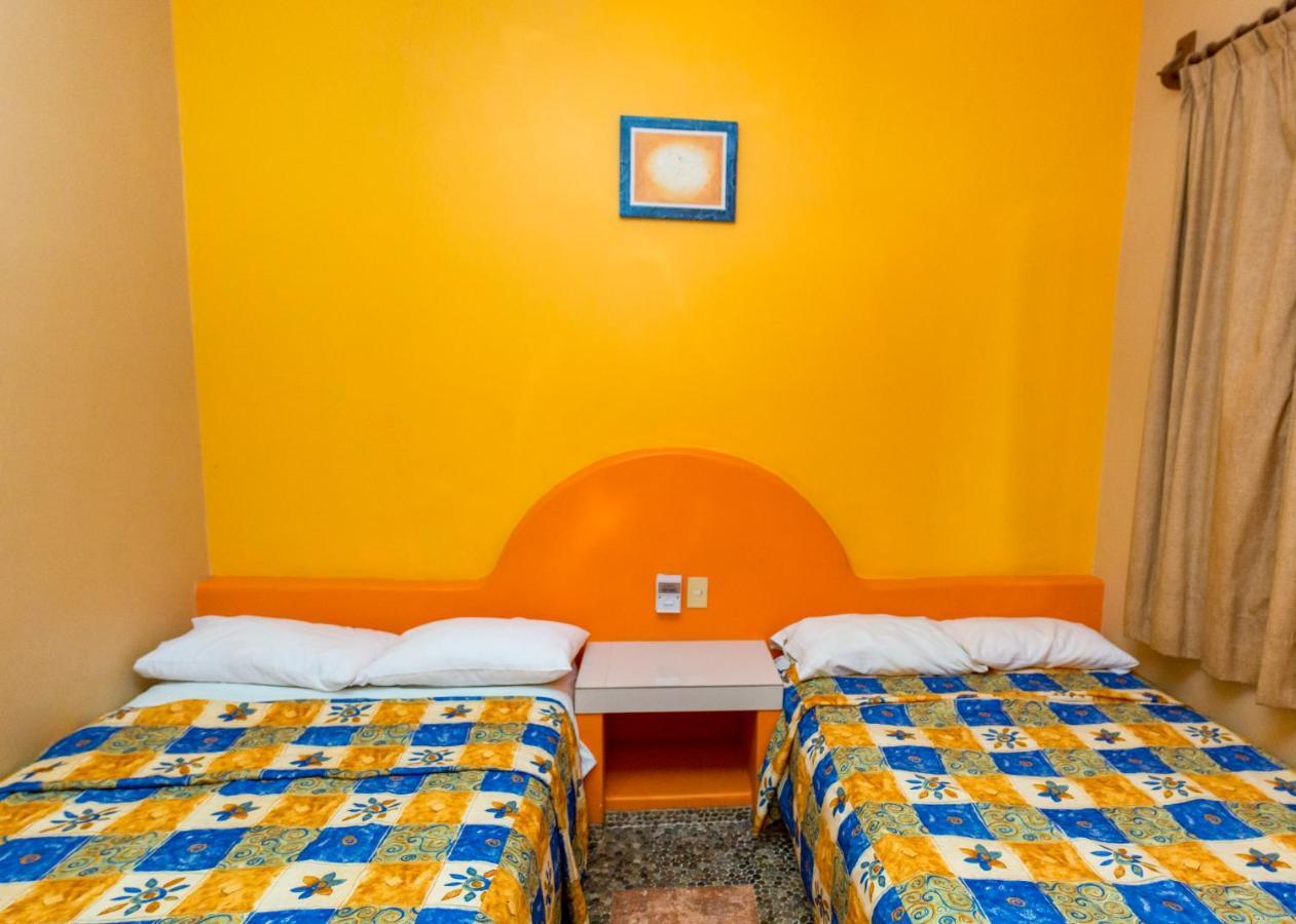 Hotel Cuamatzi Zihuatanejo Luaran gambar